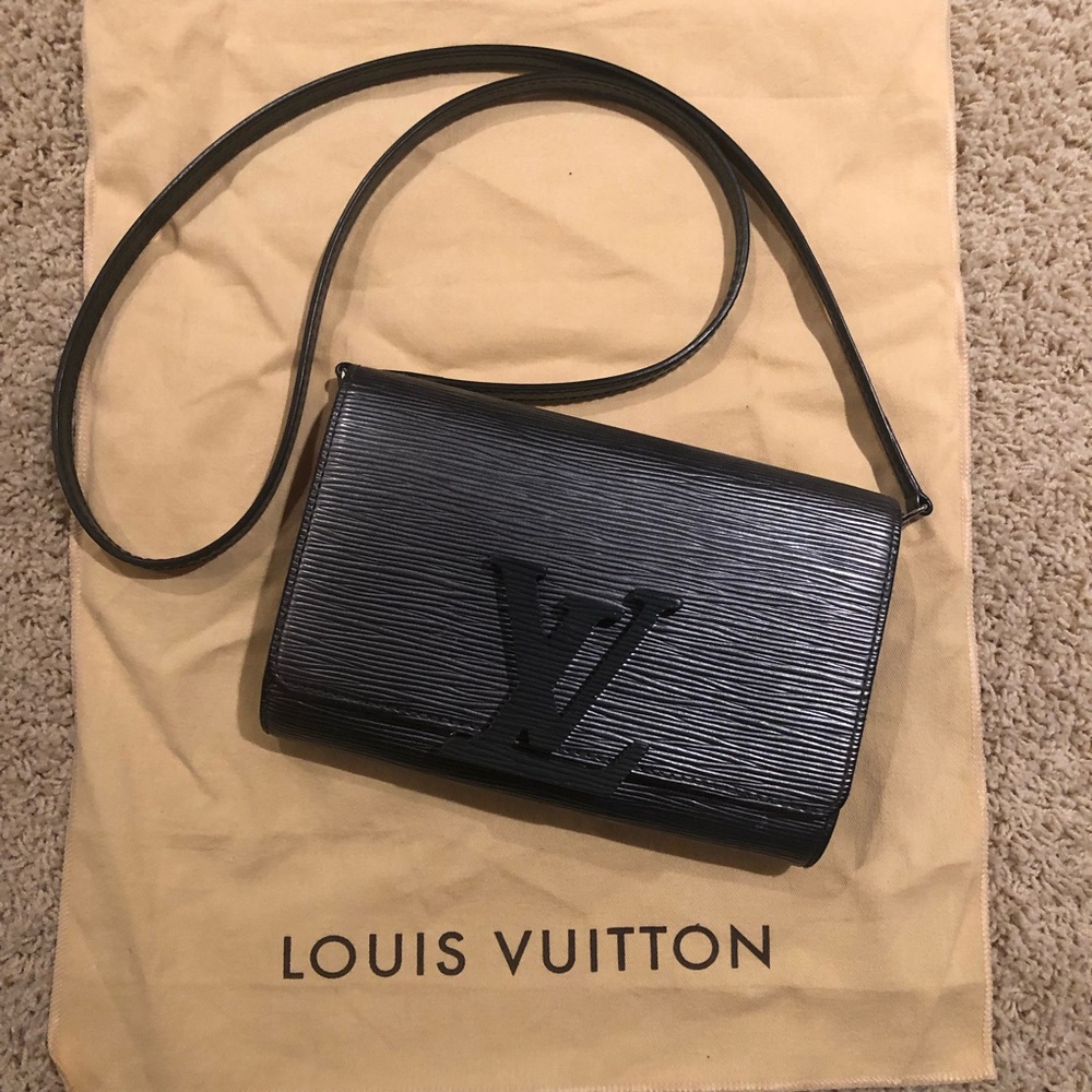 Louis Vuitton Louise PM